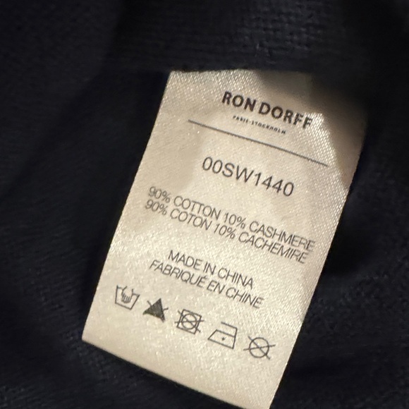 Ron Dorff Classic Navy Hoodie for Men - Picture 6 of 6